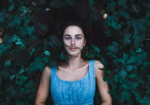 person-plant-girl-woman-hair-photography-680845-pxhere-65de327cb1a