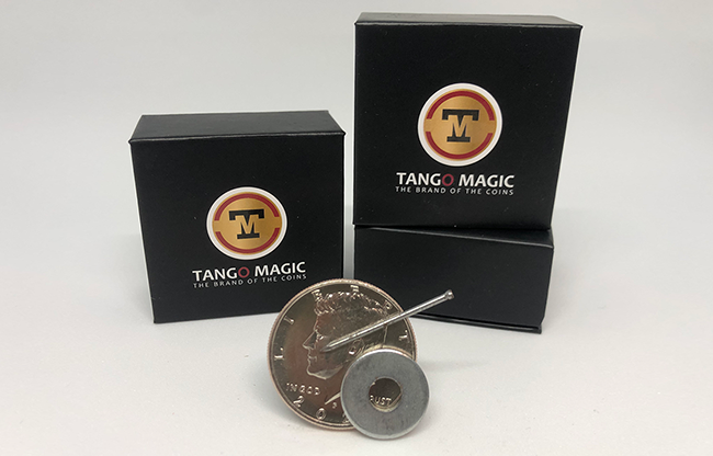 Strong Magnetic Half Dollar (D0112) by Tango - Trick