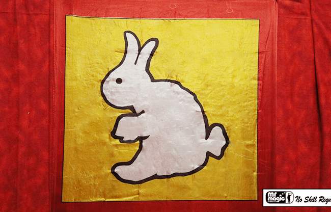 Duck / Rabbit Silk by Mr. Magic  - Trick