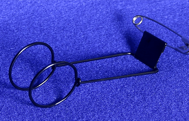 Ball Holder (Metal) by Premium Magic - Trick