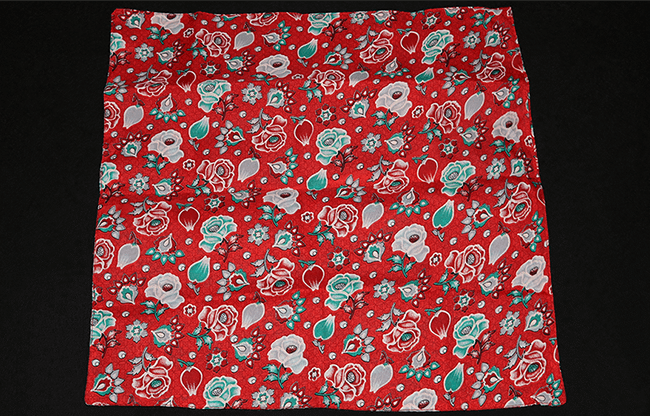 Devil's Hanky (17 inch  x 17 inch pattern) by Mr Magic - Trick