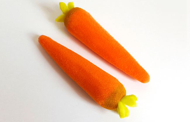 Sponge Carrots (2 pieces) by Alexander May - Trick