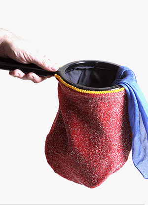 Change Bag Fantasy REPEAT WITH ZIPPER (Red) by Bazar de Magia - Tricks