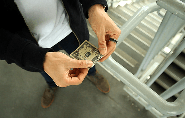 Breach (Gimmick and Online Instructions) by Patrick Kun - Trick