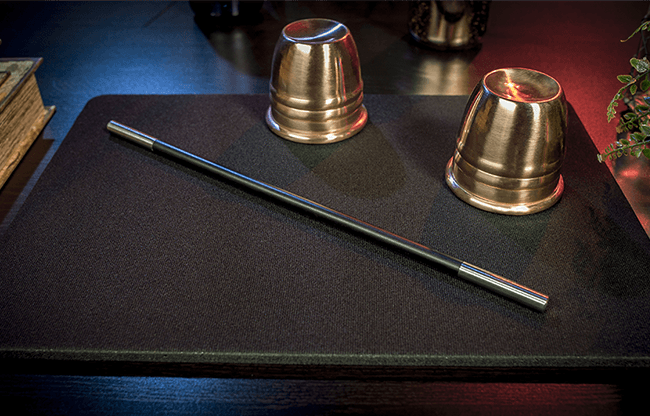 Deluxe Close-Up Pad 11X16 (Black) by Murphy's Magic Supplies - Trick