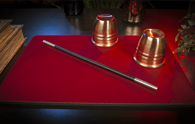 Deluxe Close-Up Pad 11X16 (Red) by Murphy's Magic Supplies - Trick