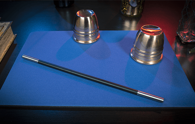 Standard Close-Up Pad 11X16 (Blue) by Murphy's Magic Supplies - Trick