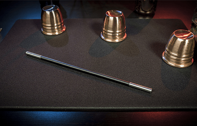 Standard Close-Up Pad 16X23 (Black) by Murphy's Magic Supplies - Trick