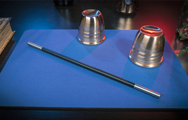 Economy Close-Up Pad 11X16 (Blue) by Murphy's Magic Supplies - Trick