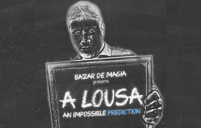 A Lousa (Gimmicks and Online Instructions) by Alejandro Muniz - Trick