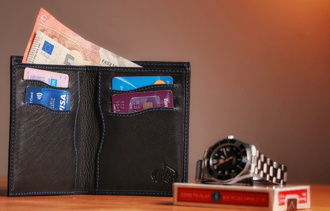 The Rebel Note Wallet (Gimmick and Online Instructions) by Secret Tannery - Trick