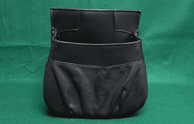 BUSKER POUCH by The Ambitious Card - Trick