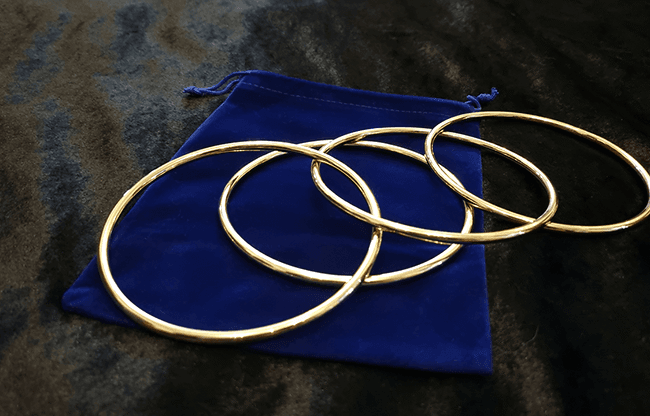 Close Up Linking Rings GOLD (BLUE BAG) (Gimmicks & DVD, SPANISH and English) by Matthew Garrett - Trick