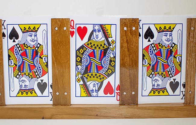 Hopping Queen wooden by Uday - Trick