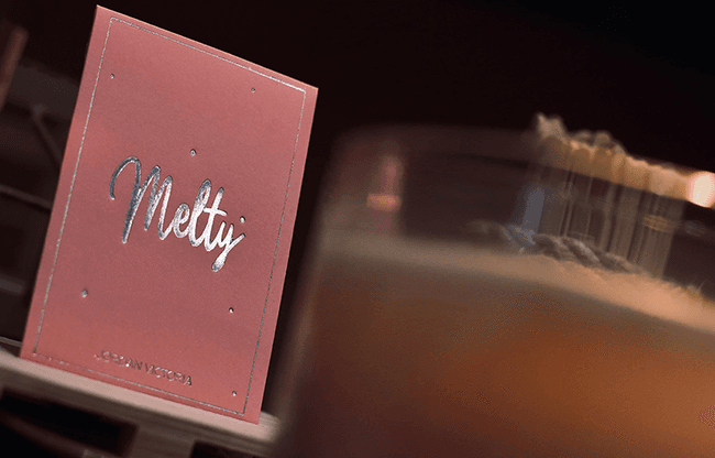 MELTY RED (Gimmick and Online Instructions) by Jordan Victoria - Trick