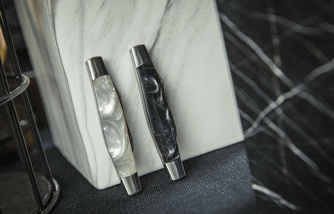 ARTISAN COLOR-CHANGING KNIVES BY TCC