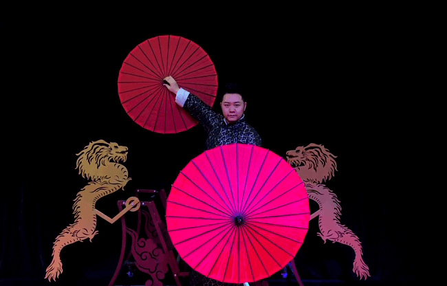 Dragon Parasol Set RED by LY & MS Magic - Trick