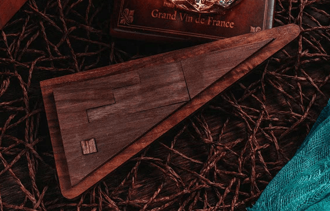 Collector's Triangle Large (Gimmicks and Online Instructions) by Secret Factory - Trick