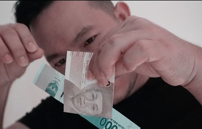 Translucent by Robby Constantine video DOWNLOAD